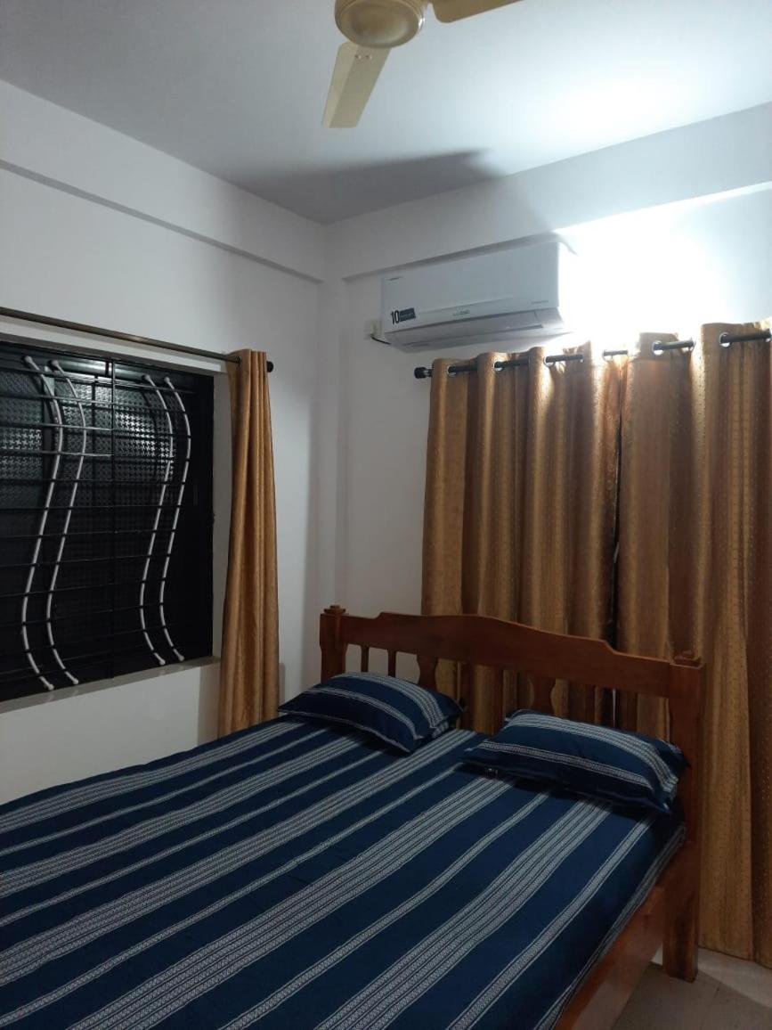Esha Apartment Calangute Oda fotoğraf